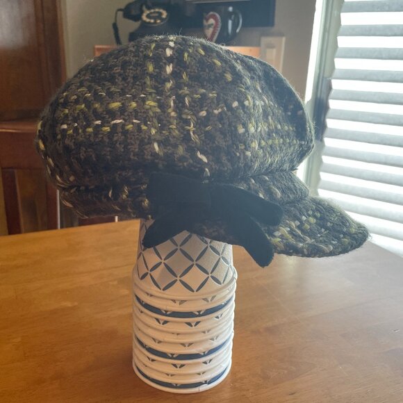 NWOT Size L/XL H&M green white plaid newsboy cap with green velvet bow - Picture 3 of 10